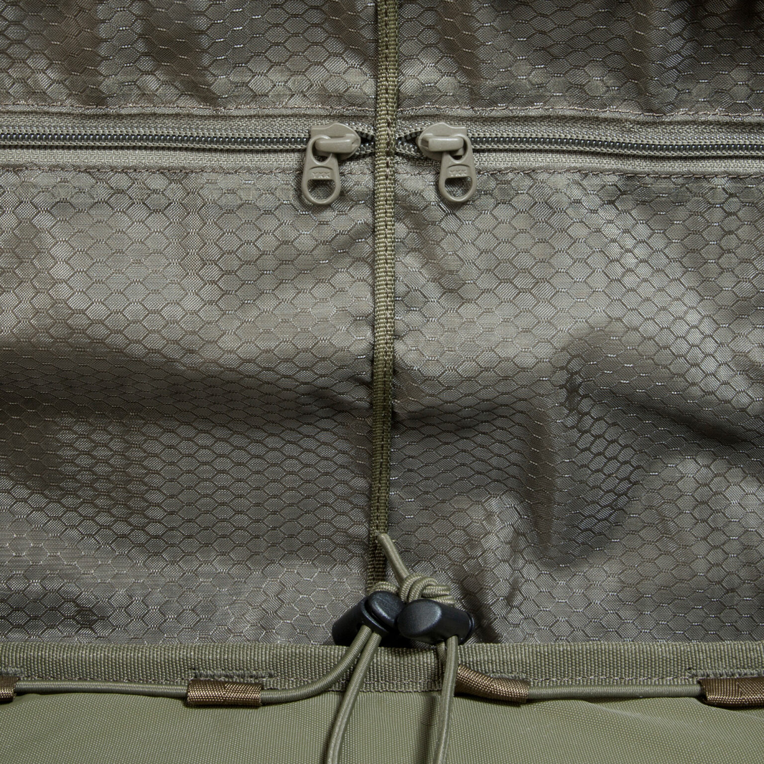 TT Duffle 45 oliv
